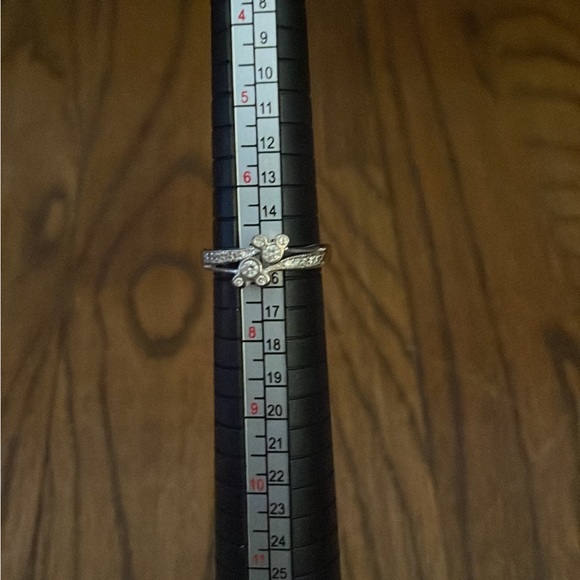 Ring - Picture 3 of 3